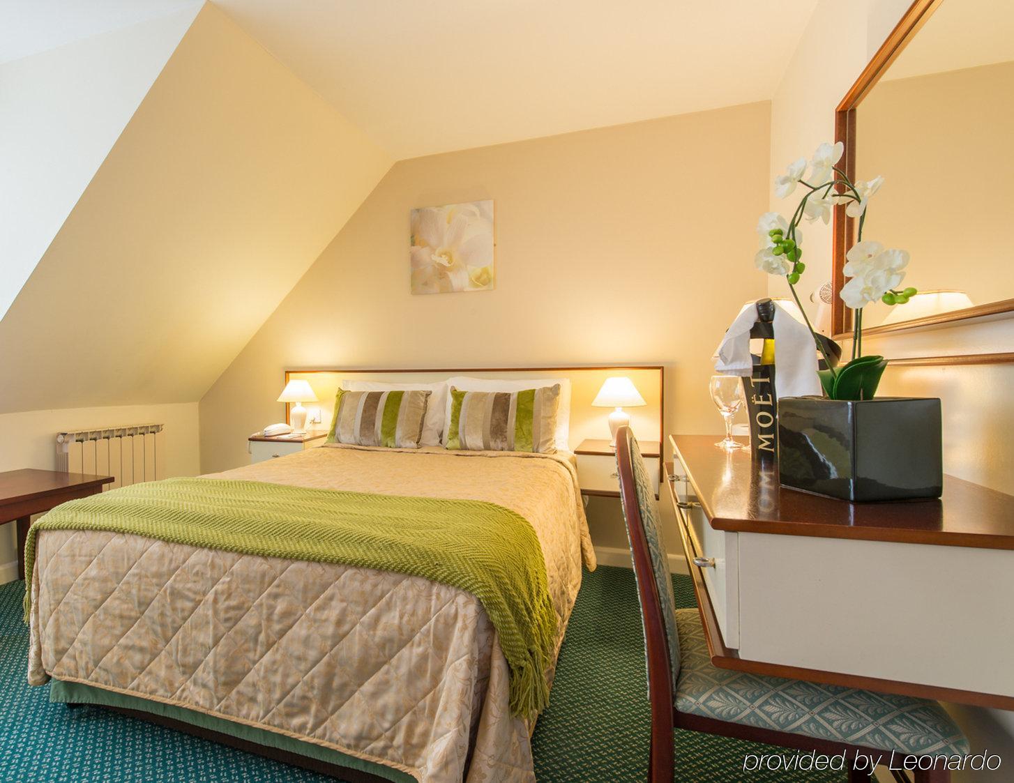 The Samares Coast Hotel & Apartments Saint Helier Quarto foto